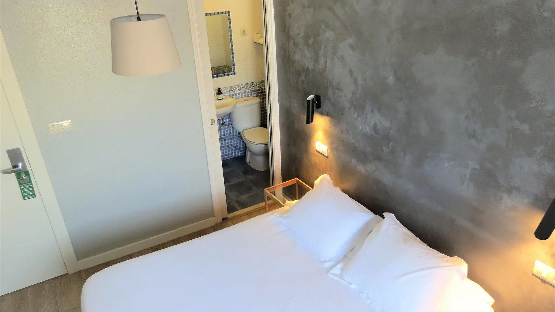 Guest house Pension Don Claudio Bilbao